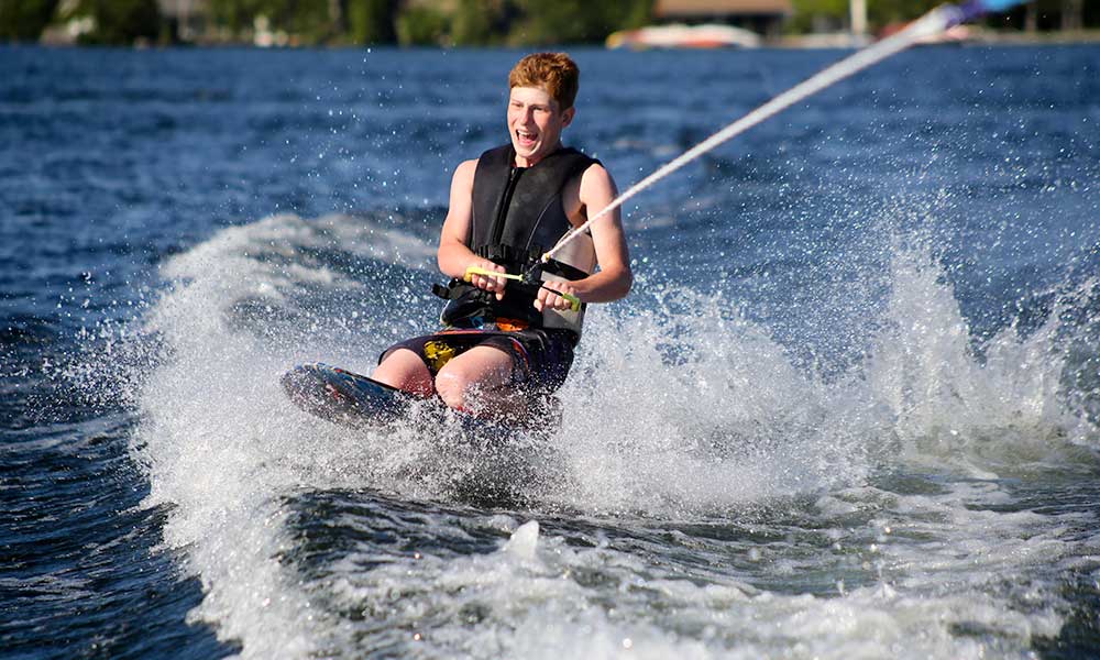 Norris Lake Water Sports | Norris Lake Boat Rental | Jet Ski Rental, Tubs, Skis, Knee Boards