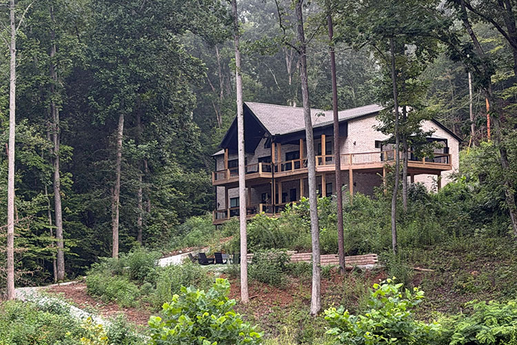 Norris Lake Cabin Rental | A Rock of Ages Norris Lake Waterfront Cabin rentals | Norris Lake Water Sports